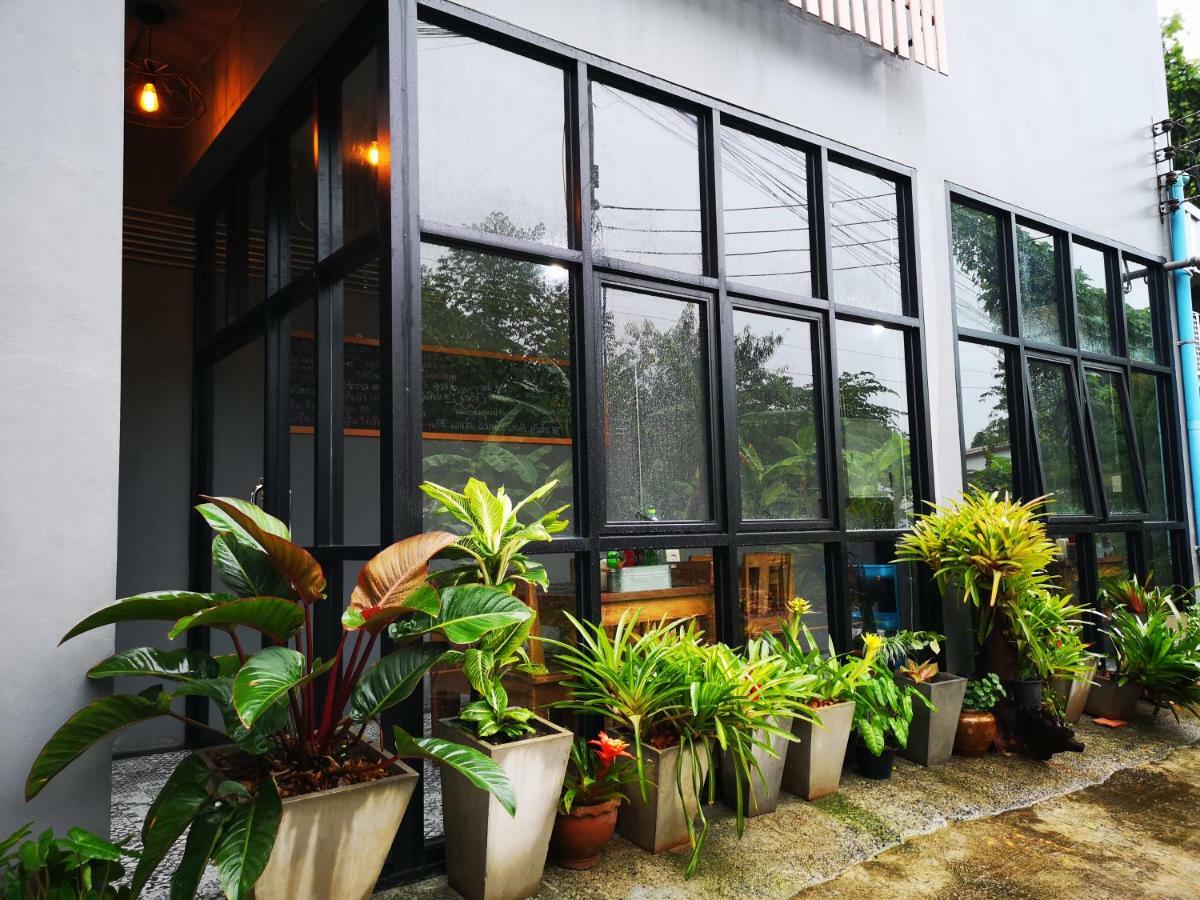 Siri Guesthouse @ Surat Thani Exterior foto